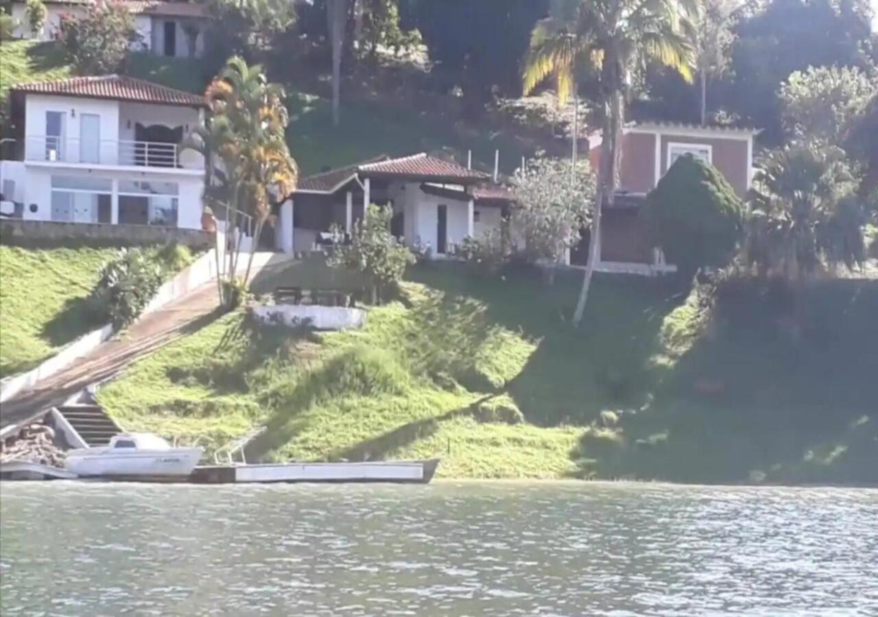 Maravilhoso Sitio Na Beira Da Represa Villa Igaratá Dış mekan fotoğraf